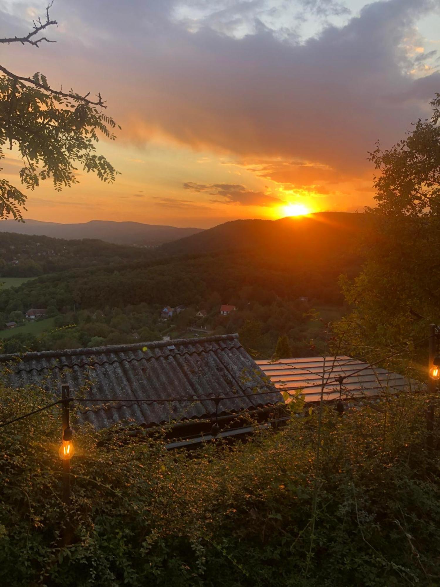 Felhofeszek Vendeghaz Villa Kismaros Exterior foto